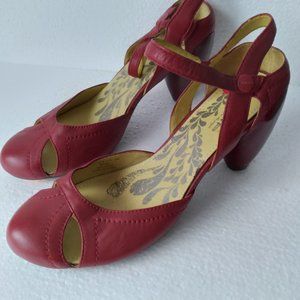 NWOT Jump size 9.5 red leather mary jane round toe heels